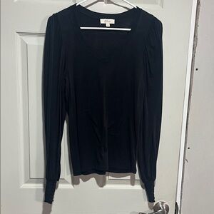 Elan Black Long Sleeve V-Neck Top